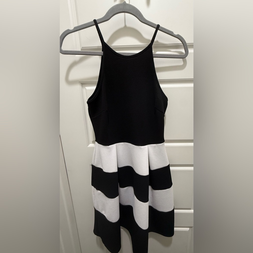 Soprano. Black & White Halter Dress. Size medium.